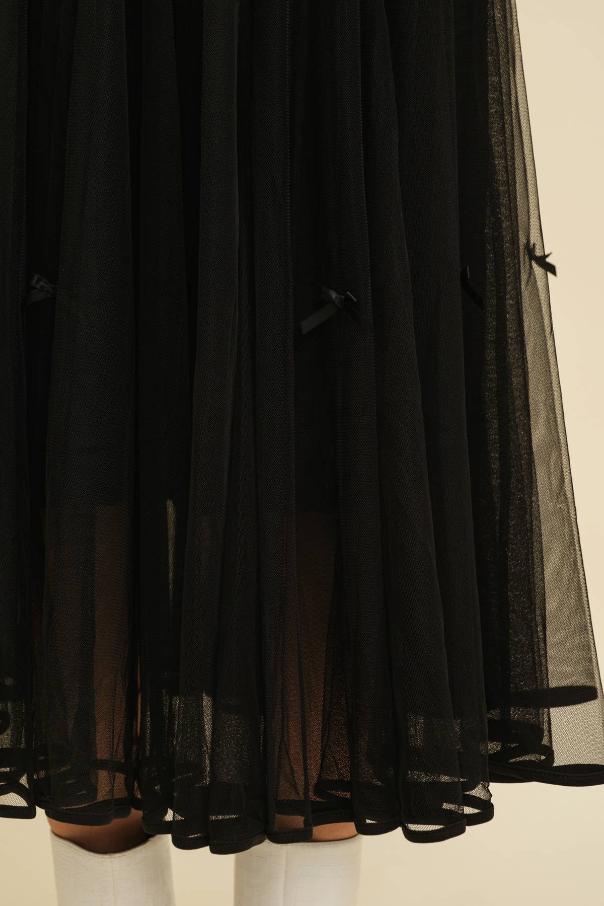 CS13400K - RIBBON DETAIL MESH MAXI SKIRT: Cream / M