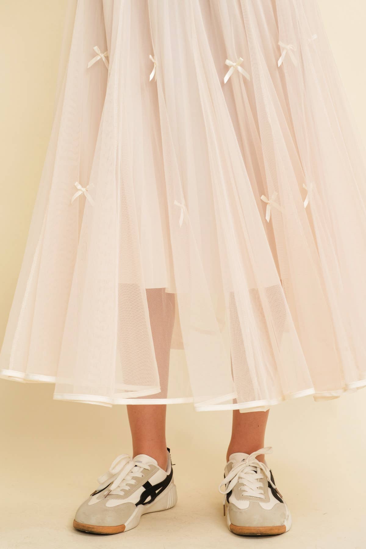 CS13400K - RIBBON DETAIL MESH MAXI SKIRT: Cream / M