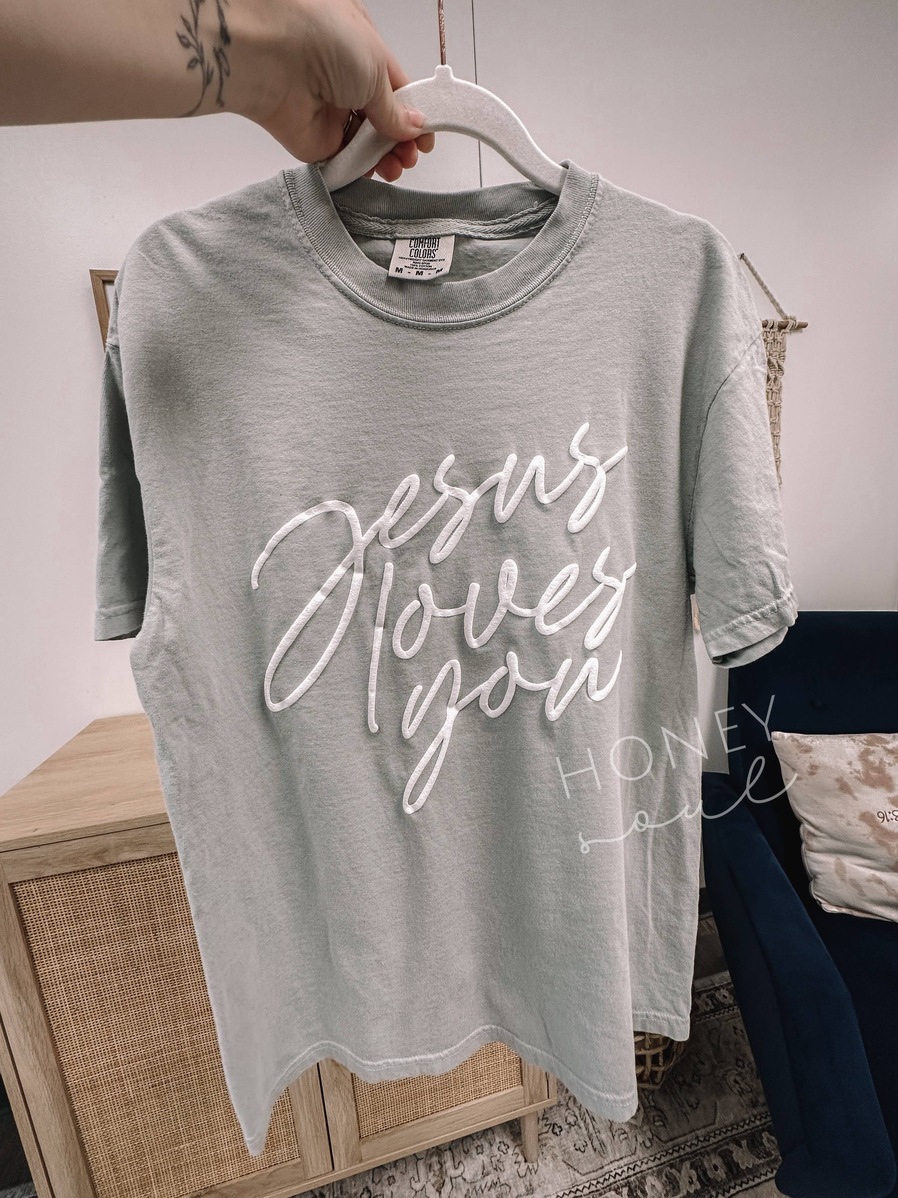 Jesus Loves You Script Puff Print Tee: Sage